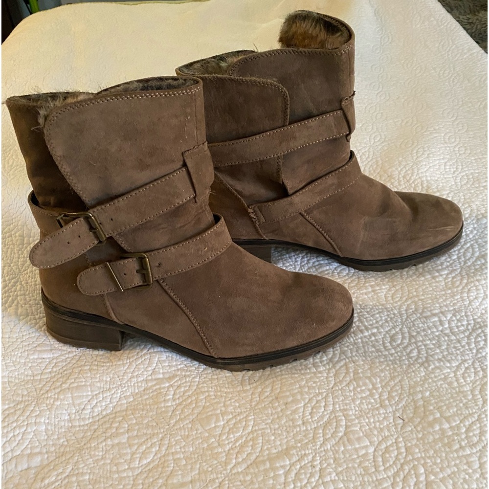 White Mountain Chastity Women’s Faux Fur Lined Boots 11 - Convertible!